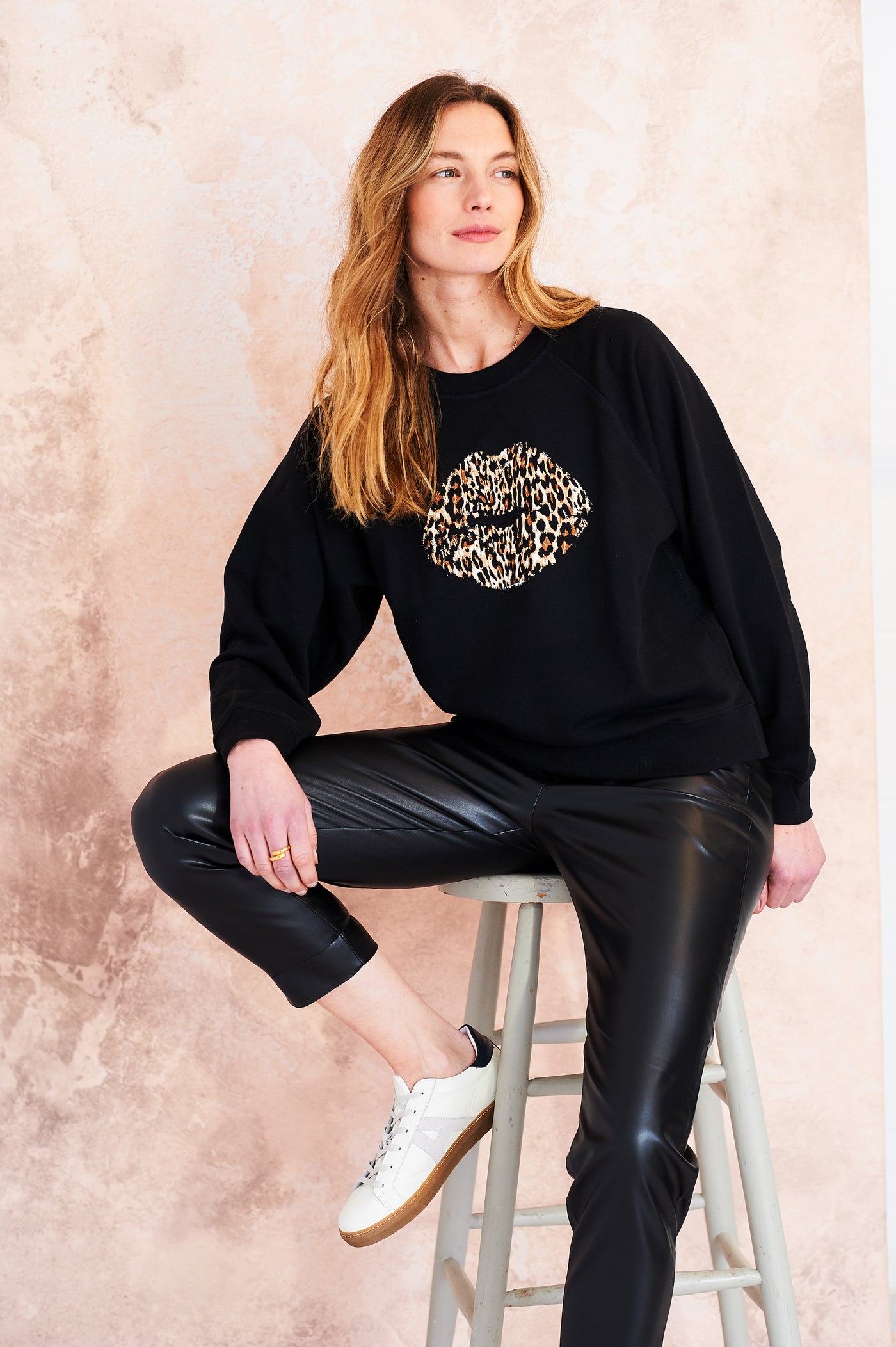 Leopard Kiss organic cotton sweatshirt