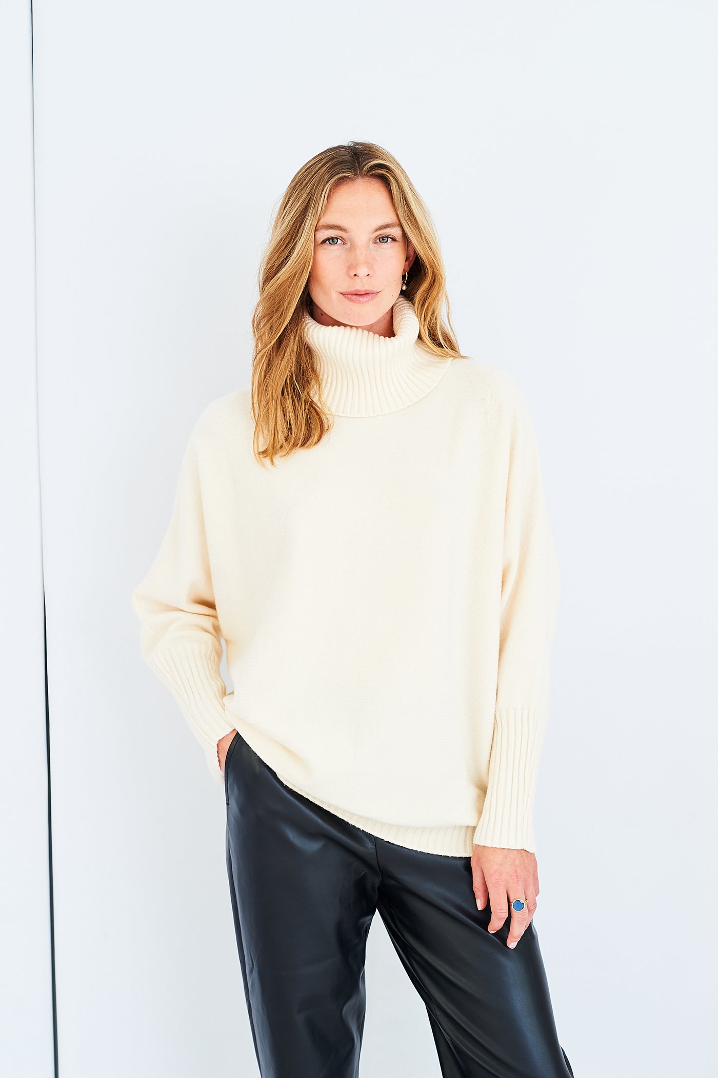 Eva rollneck in cream