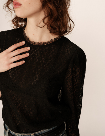 Phedre lace blouse in black