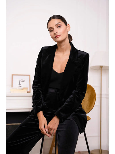 Margot velvet blazer in black